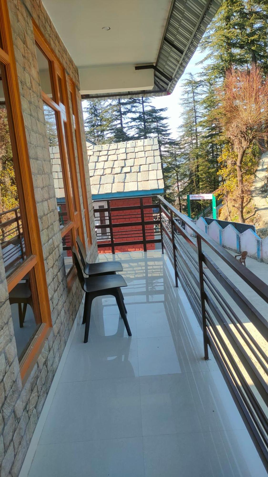 Hotel Cozy Haven Mandi Exterior photo